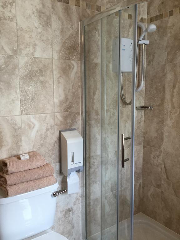 Triple Room with Shared Bathroom,770247235:JPEG