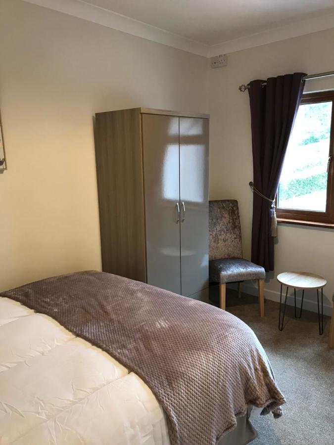Small Double Room,984975961:JPEG